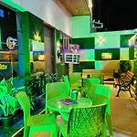 Hotel Golden House