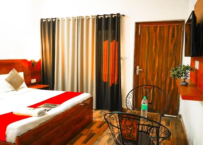 Hotel Golden House